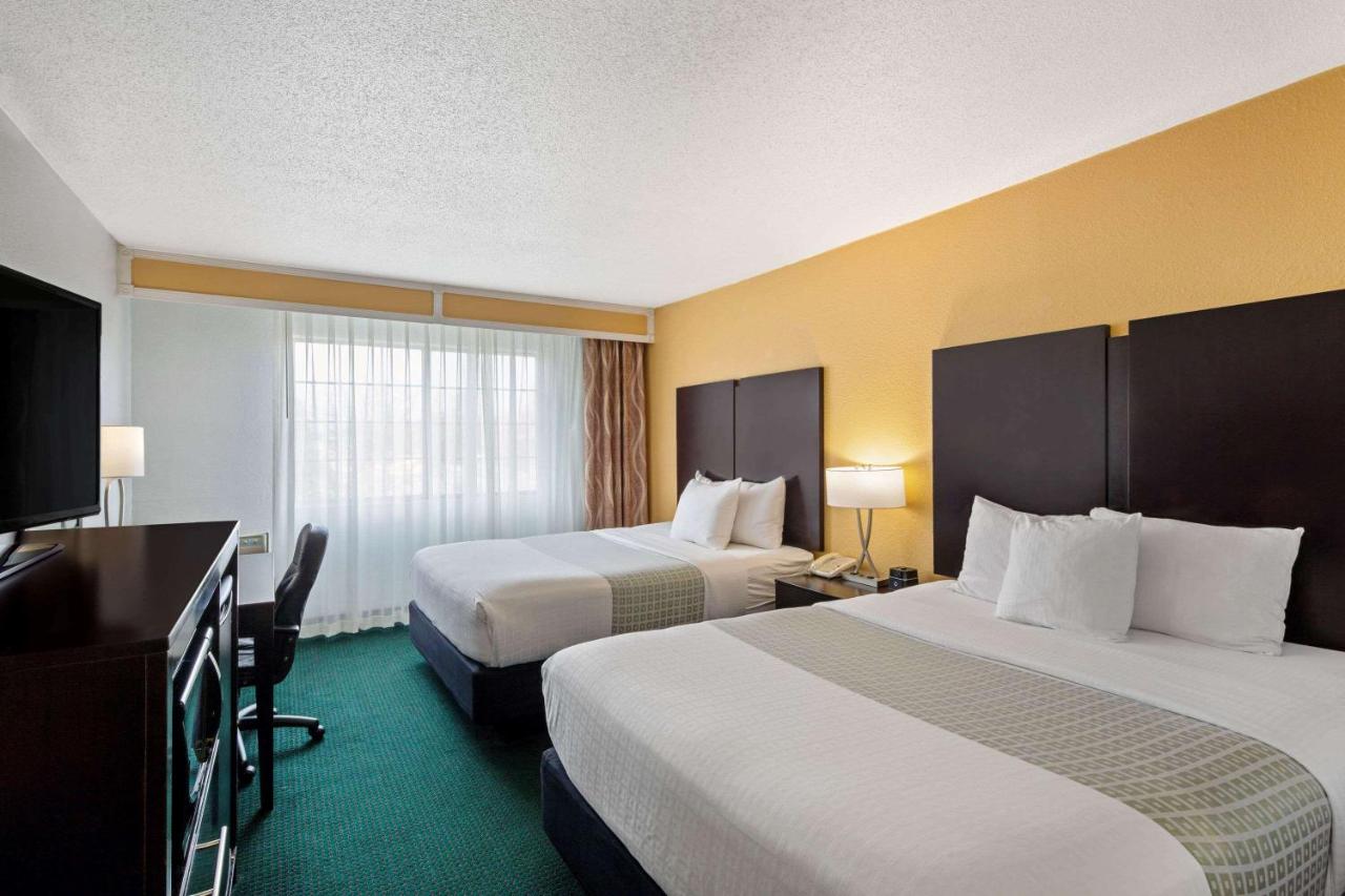 Double Room with Two Double Beds at La Quinta Inn by Wyndham Berkeley