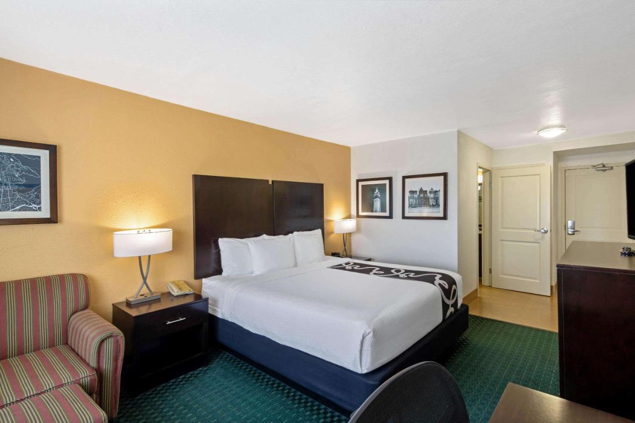 Deluxe King Room at La Quinta Inn by Wyndham Berkeley