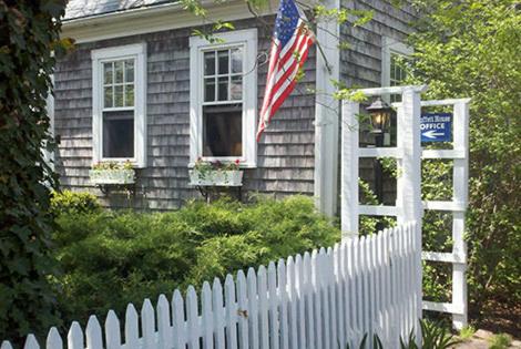 | Moffett House Inn