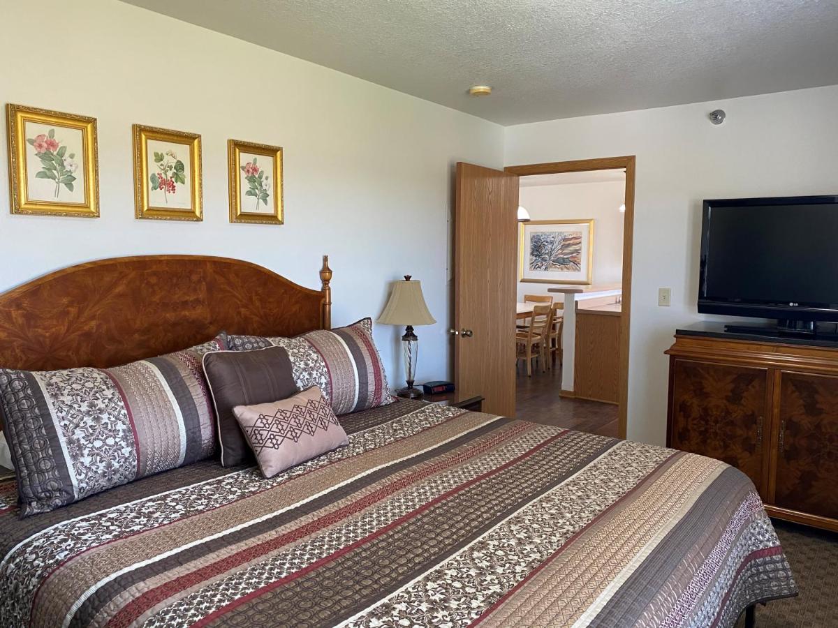| Nauvoo Vacation Condos and Villas