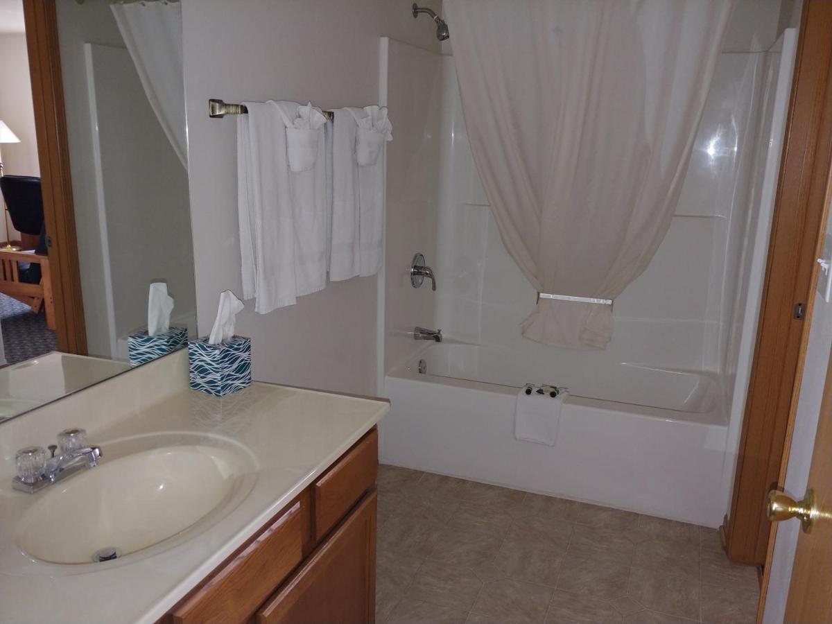 | Nauvoo Vacation Condos and Villas
