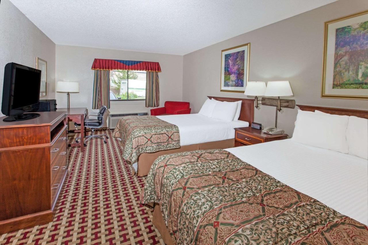| Baymont by Wyndham Smyrna