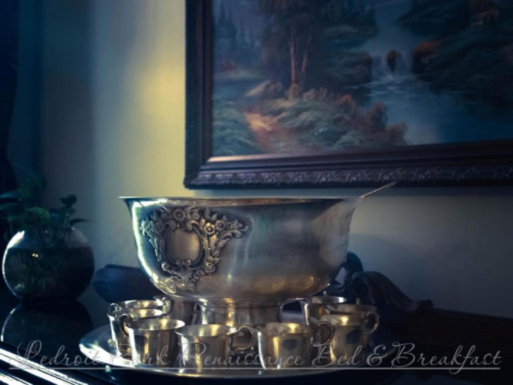 | Ledroit Park Renaissance Bed and Breakfast