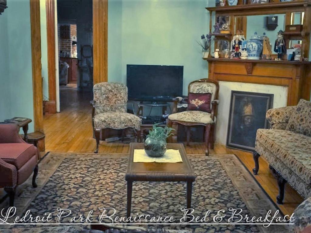 | Ledroit Park Renaissance Bed and Breakfast