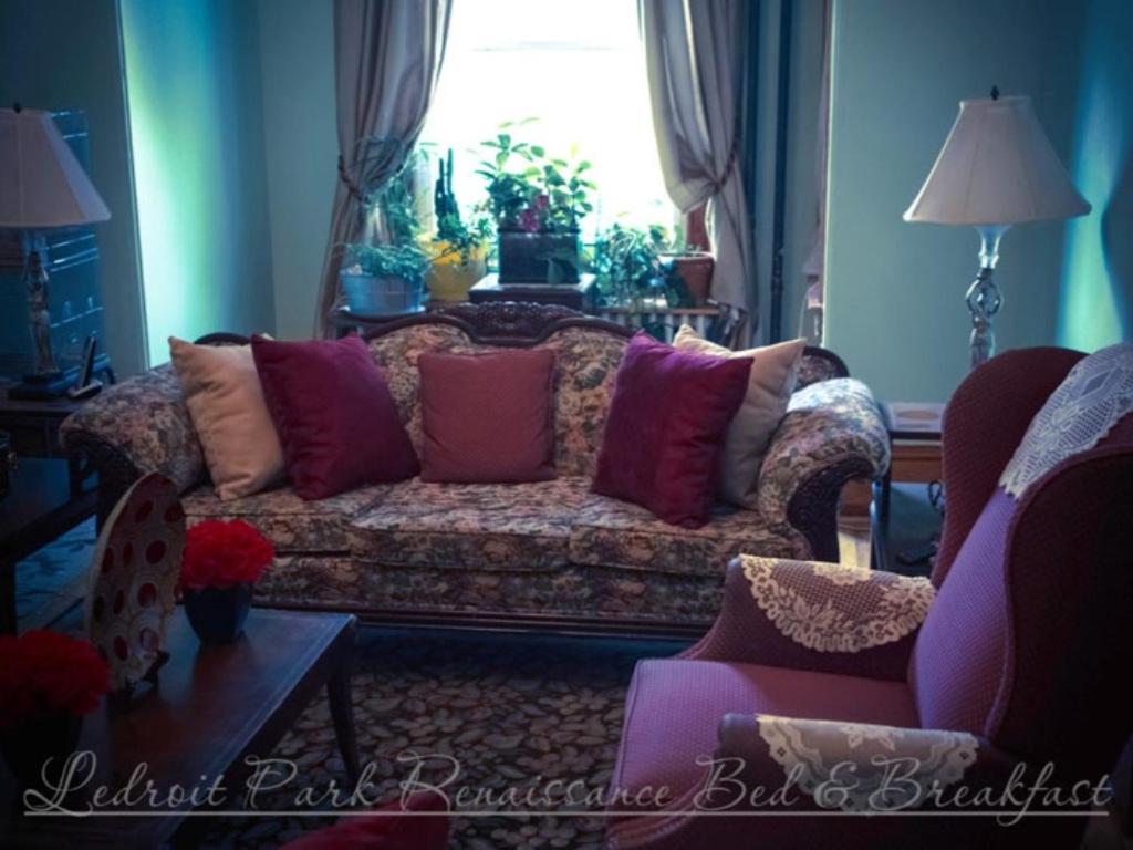  | Ledroit Park Renaissance Bed and Breakfast