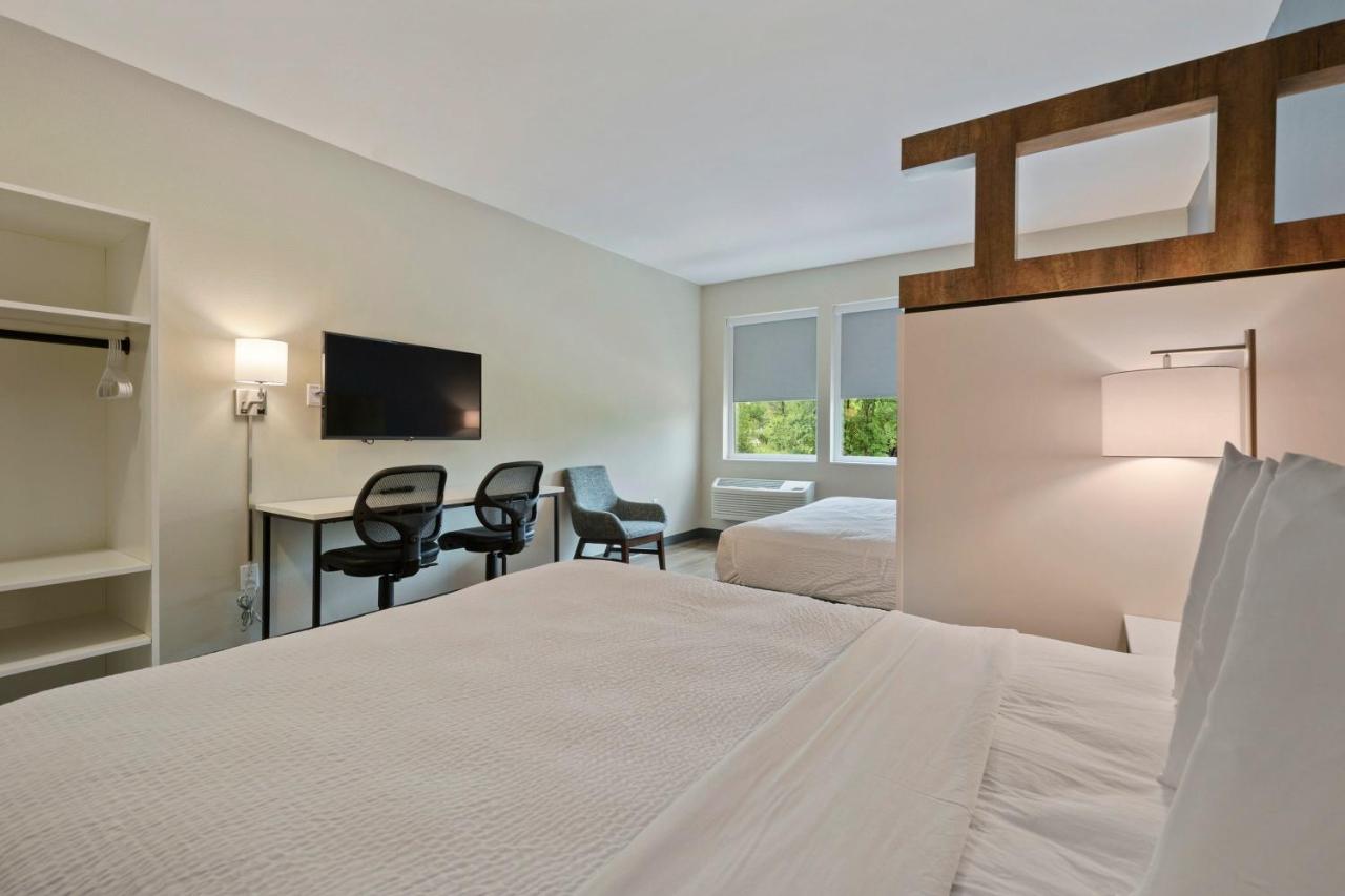 Ideal Studio with Two Queen Beds - Non-Smoking at Extended Stay America Premier Suites Austin Austin Airport