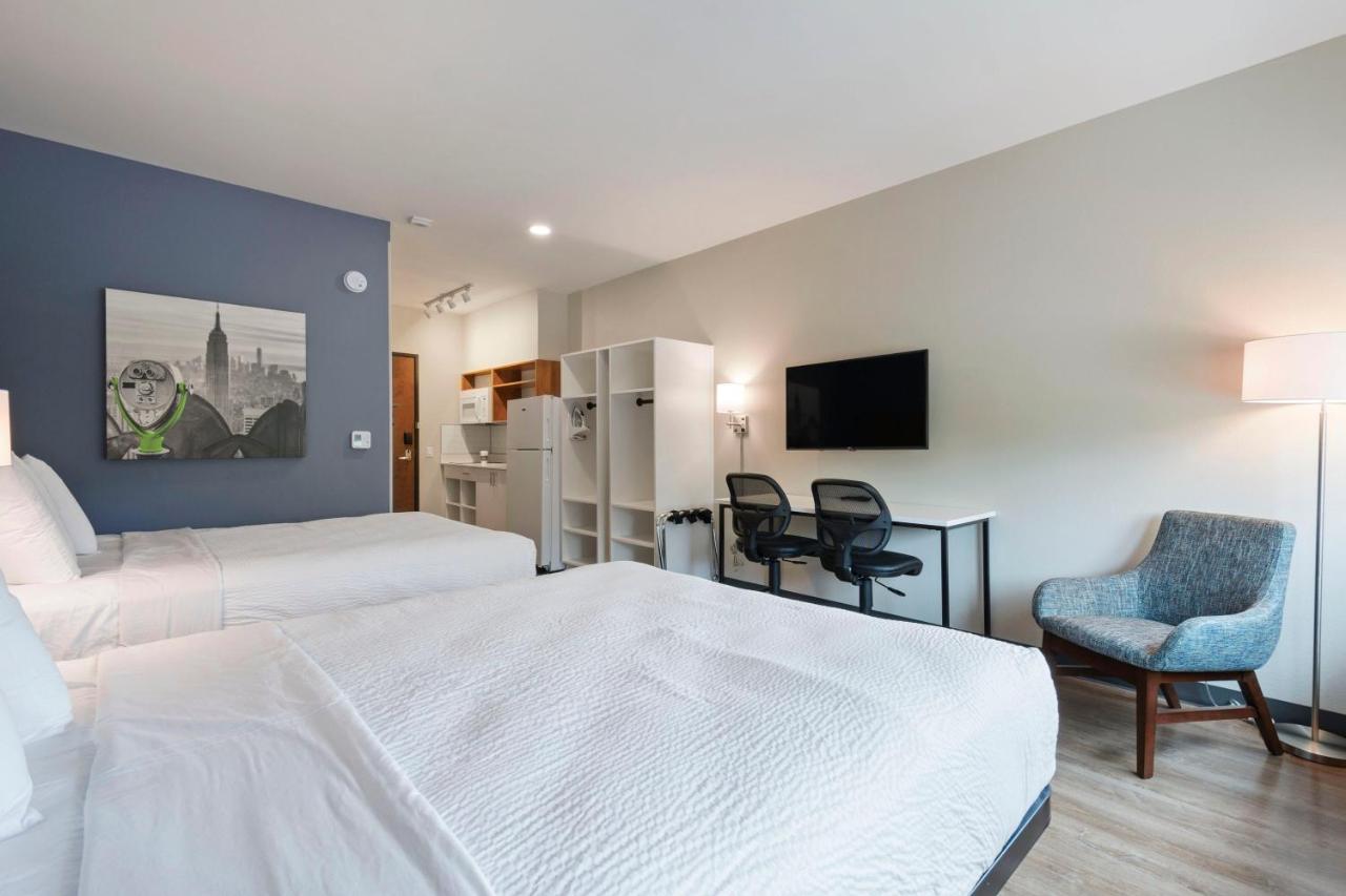 Standard Studio Queen Room with Two Queen Beds- Non-Smoking at Extended Stay America Premier Suites Austin Austin Airport