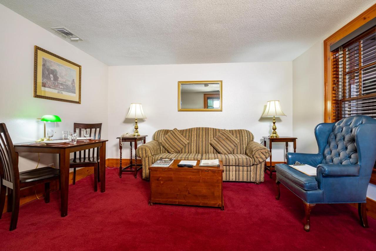 Standard Suite at Hotel de la Monnaie, French Quarter