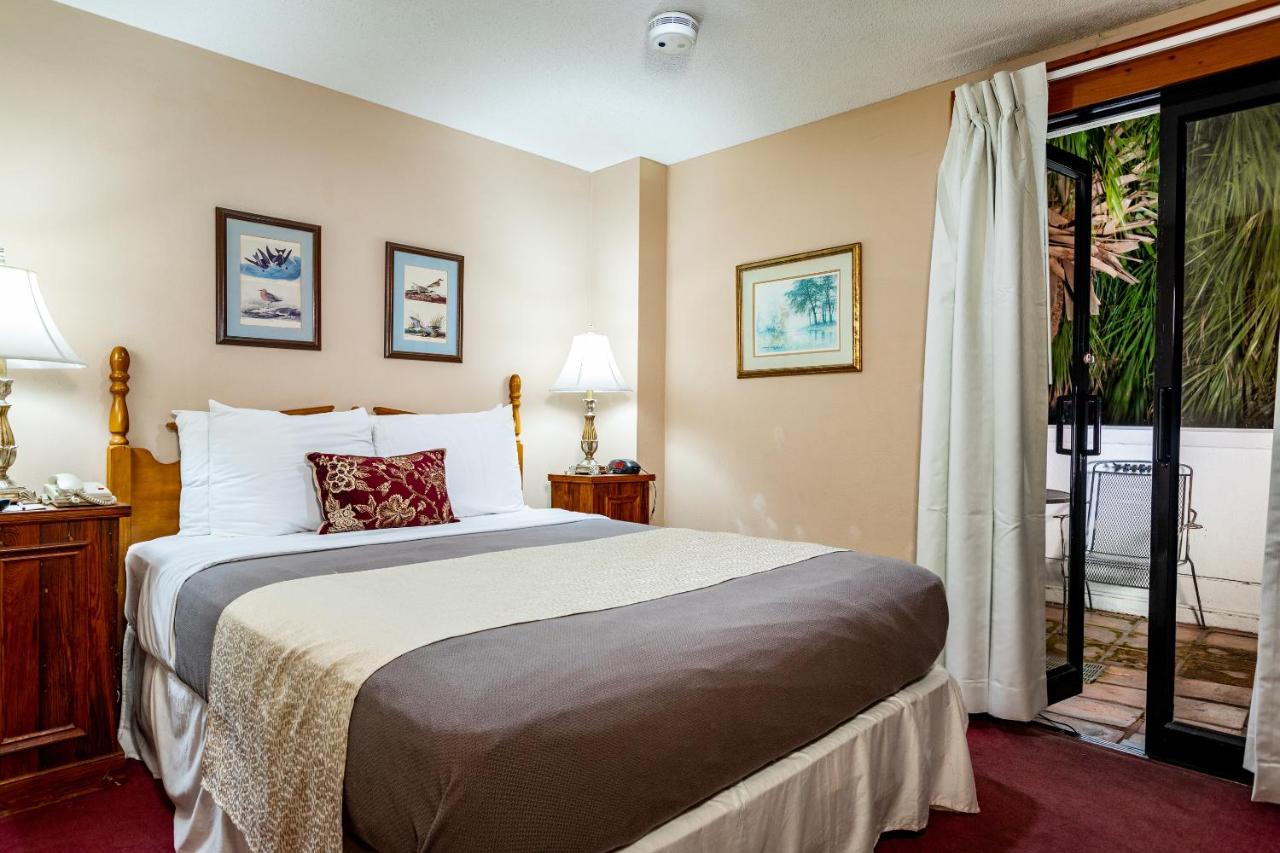 Deluxe Suite at Hotel de la Monnaie, French Quarter