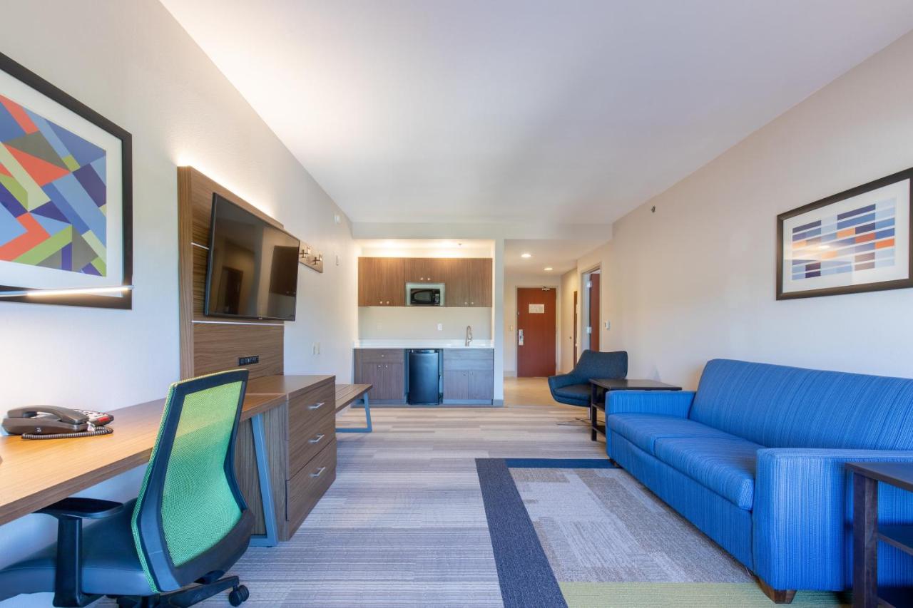 Executive Double Suite - Non-Smoking at Holiday Inn Express Johnson City by IHG