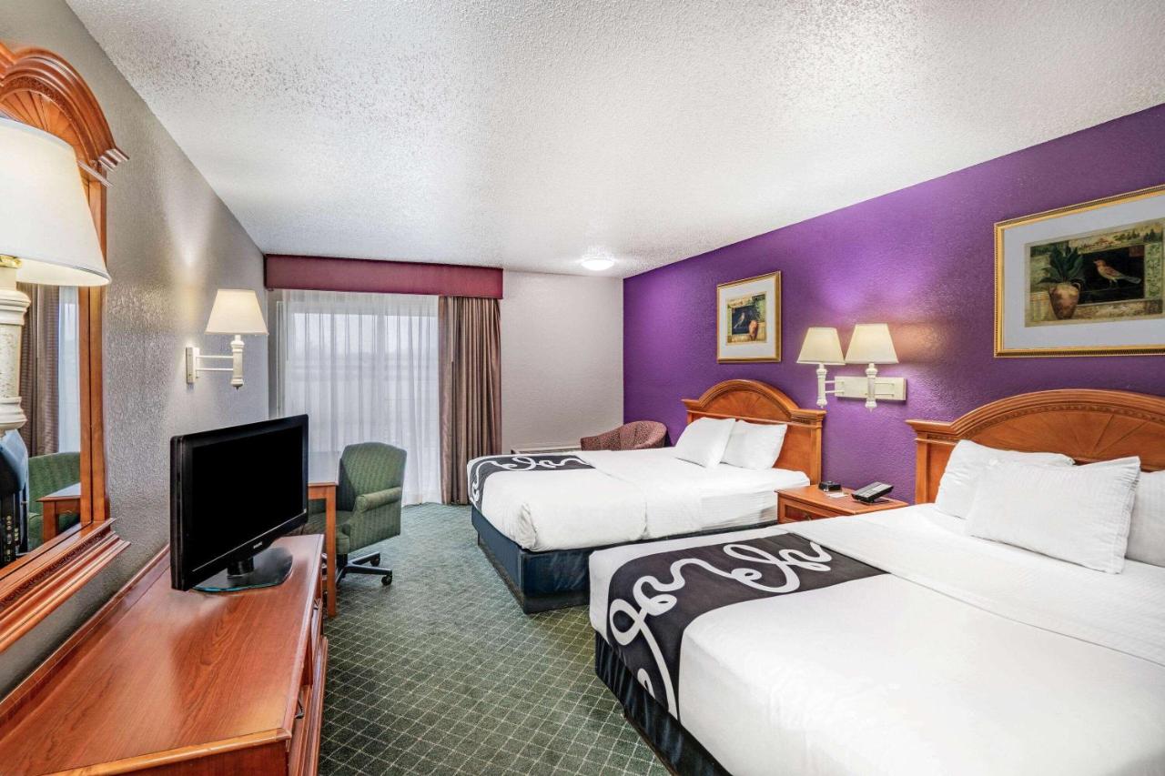 Queen Room with Two Queen Beds - Disability Access at Super 8 by Wyndham El Dorado