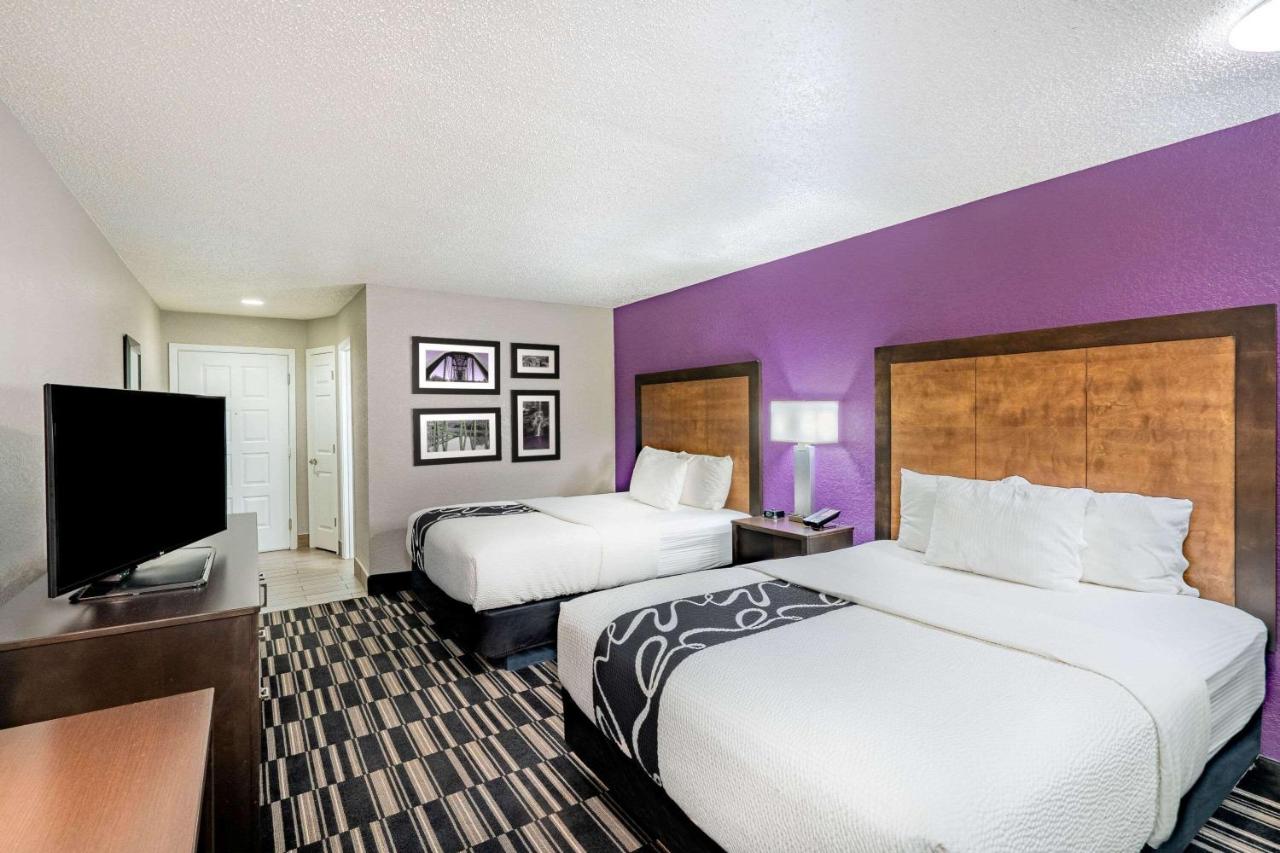 Double Room with Two Double Beds at Super 8 by Wyndham El Dorado