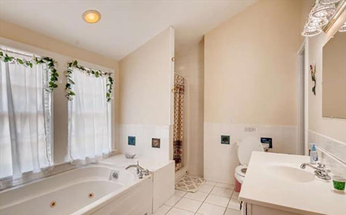 | West Tisbury Inn