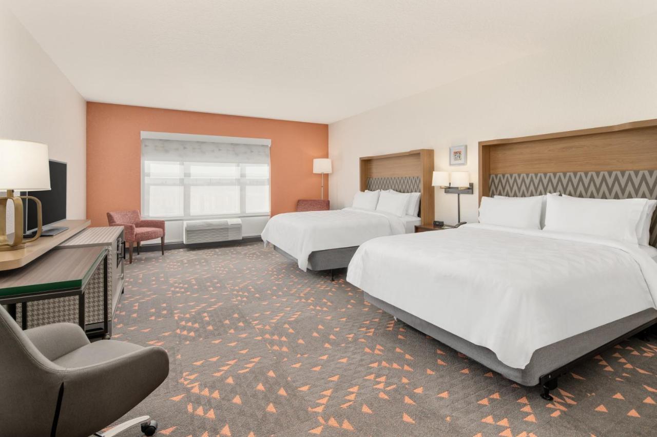  | Holiday Inn & Suites Orlando - International Dr S