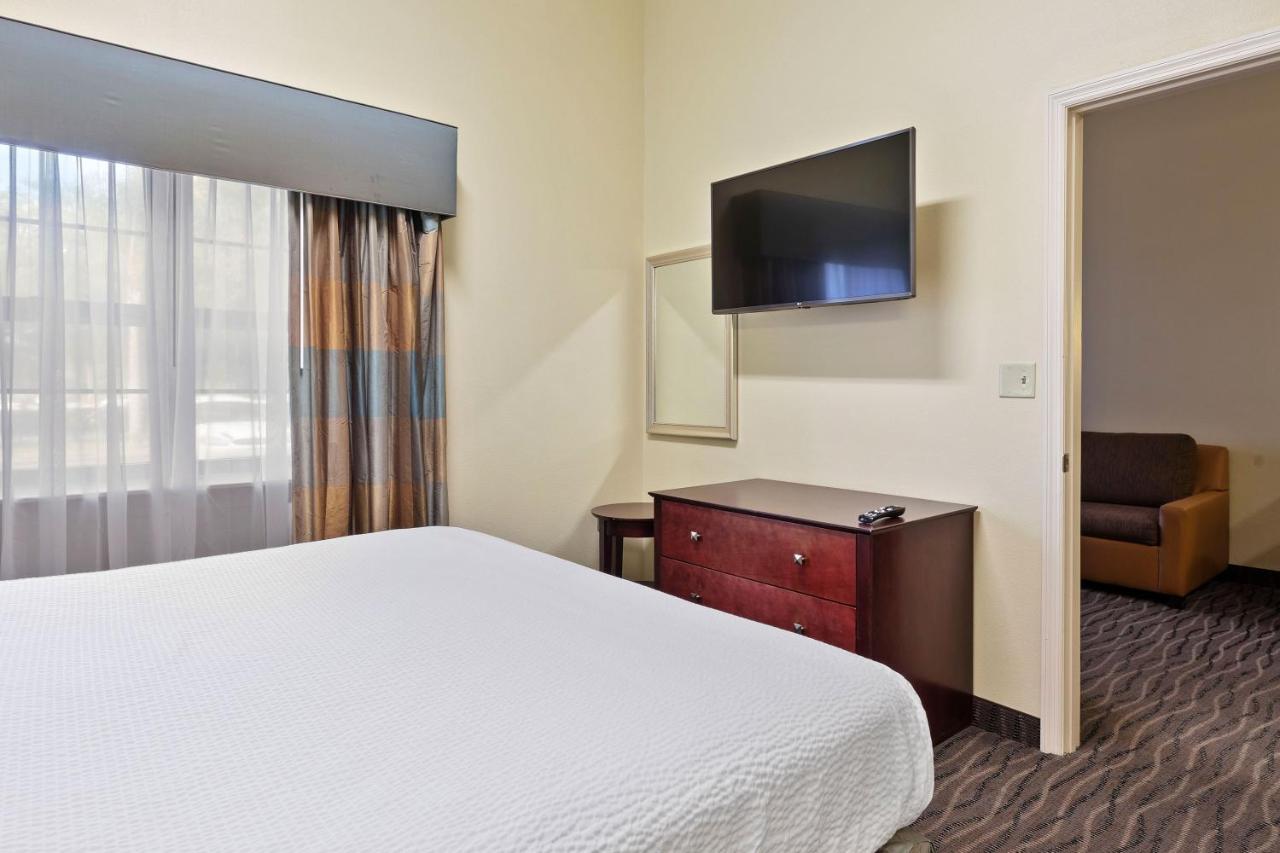 One Bedroom Suite - 1 King Bed Non-Smoking at Extended Stay America Premier Suites Lakeland I4
