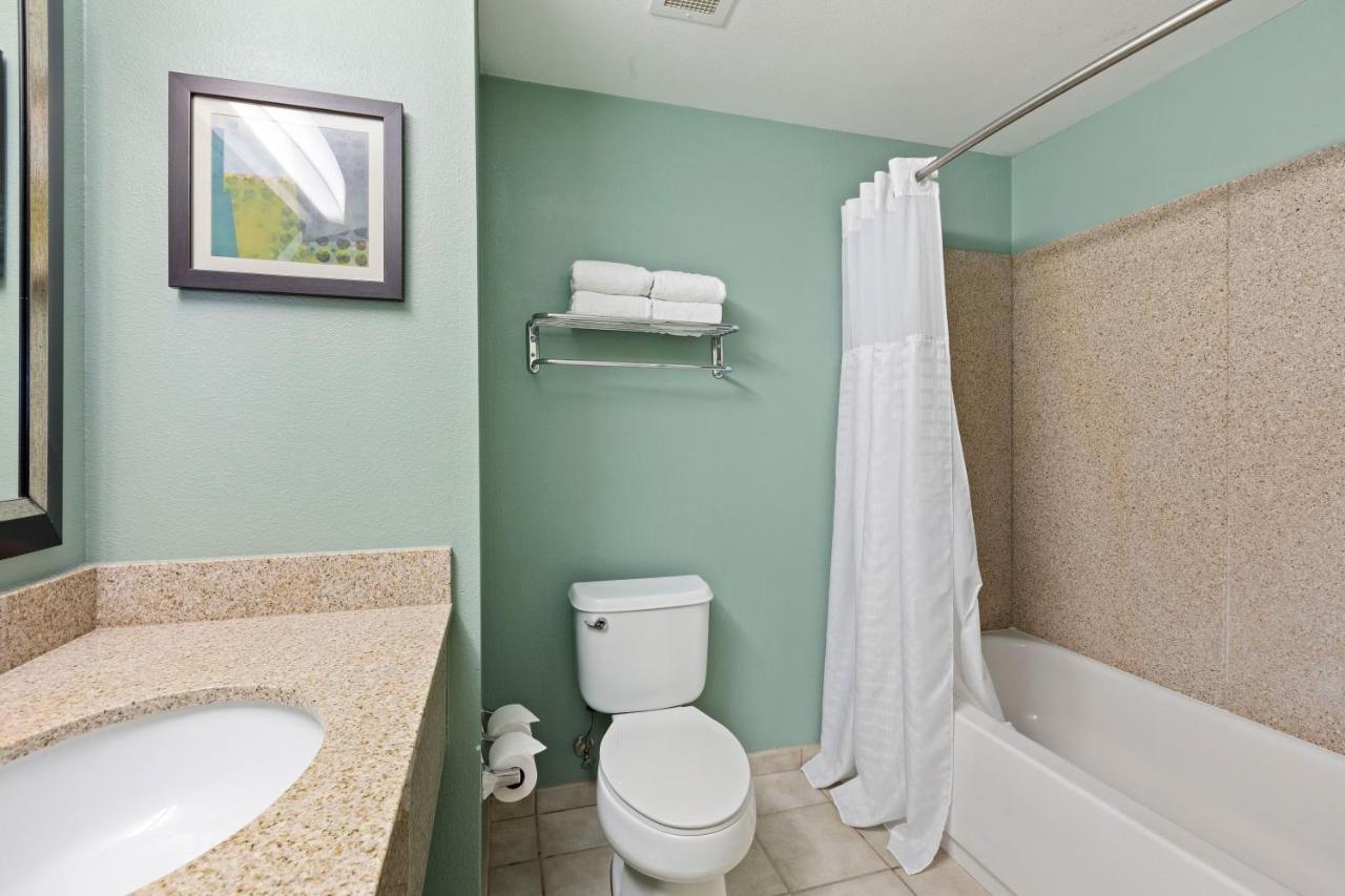 Deluxe Studio with 2 Double Beds - Non-Smoking at Extended Stay America Premier Suites Lakeland I4
