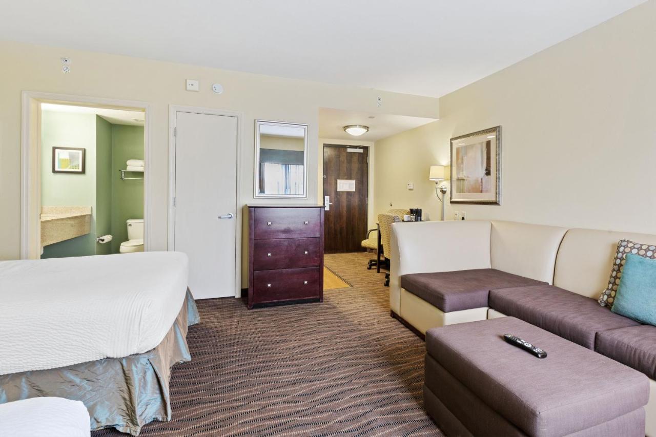 Deluxe Studio with 2 Double Beds - Non-Smoking at Extended Stay America Premier Suites Lakeland I4