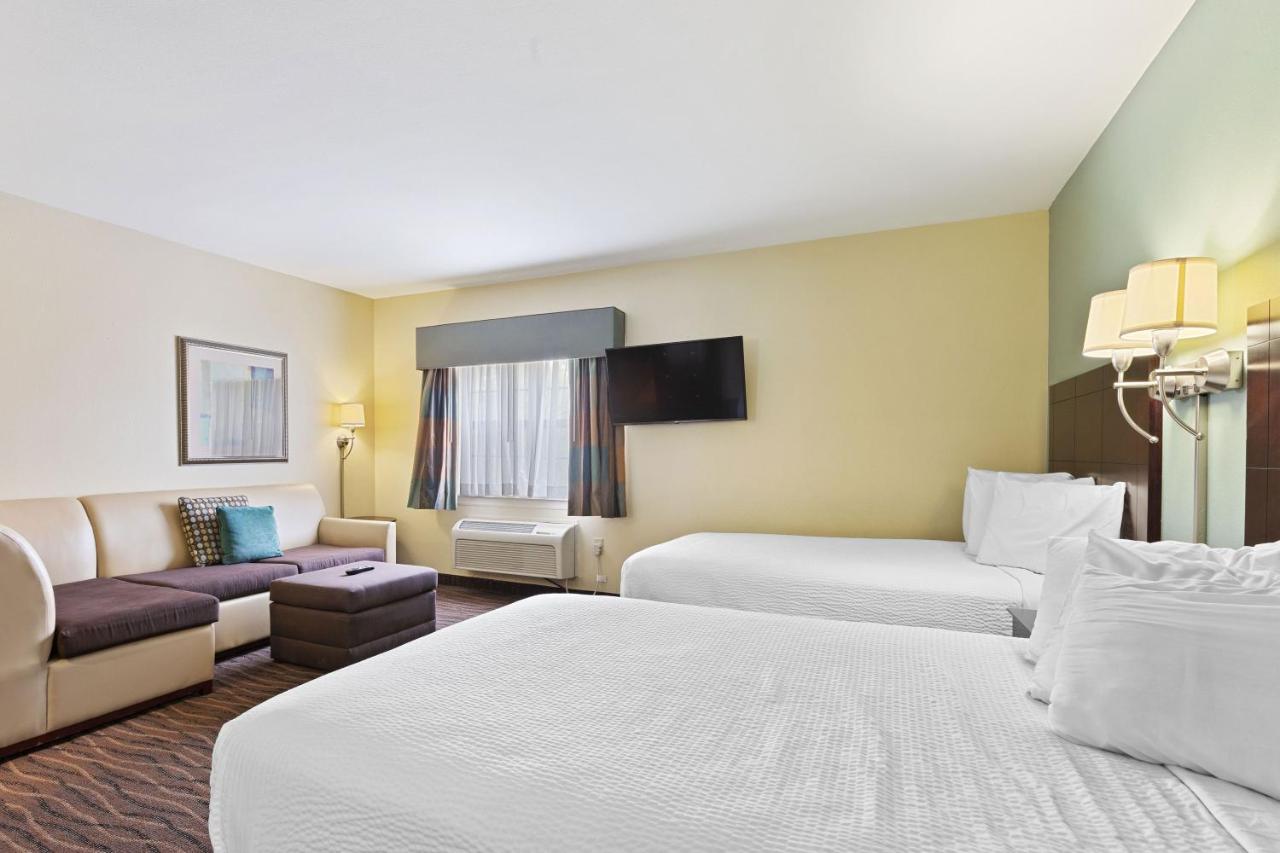 Deluxe Studio with 2 Double Beds - Non-Smoking at Extended Stay America Premier Suites Lakeland I4
