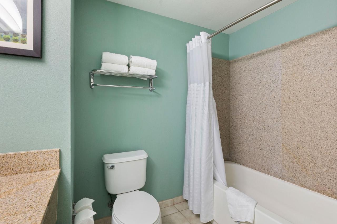 Deluxe Studio with 1 King Bed - Non-Smoking at Extended Stay America Premier Suites Lakeland I4