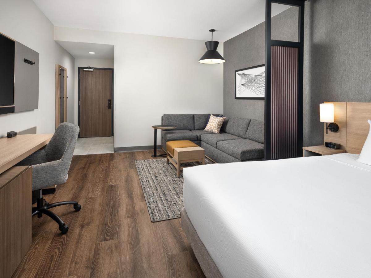 Deluxe King Room at Hyatt Place Amarillo-West