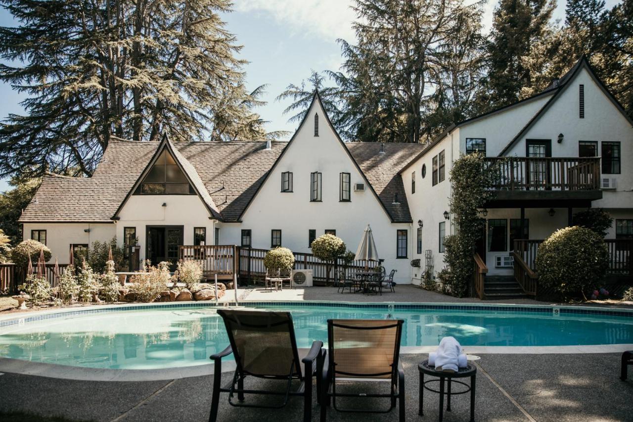 | Candlelight Inn Napa Valley