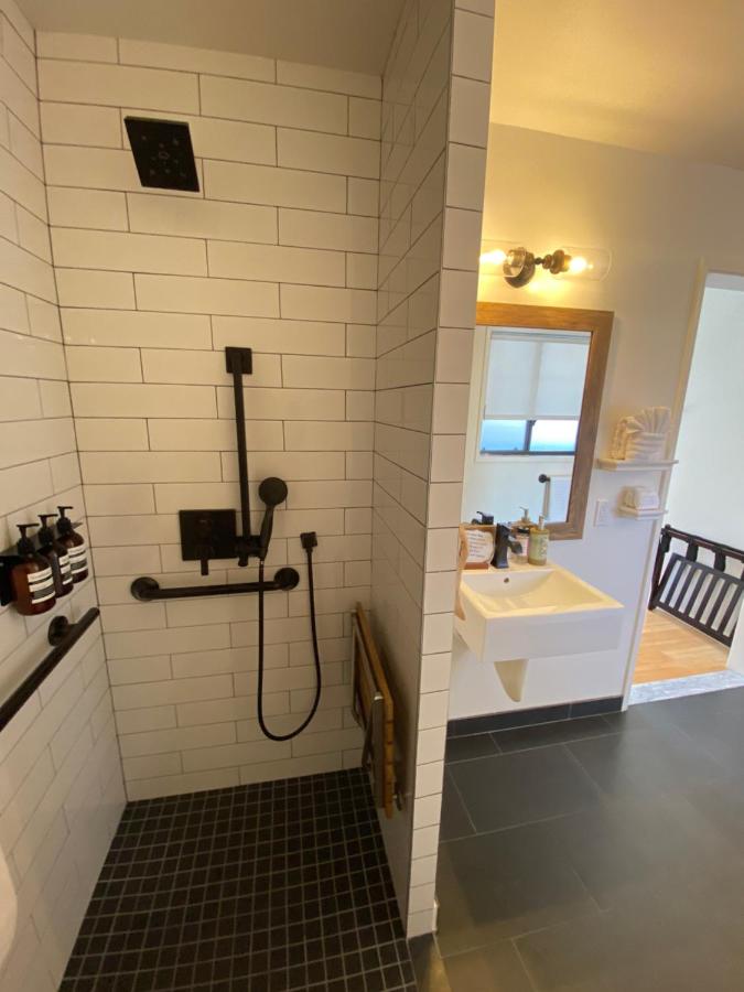 Double Room - Disability Access at Haley Hotel