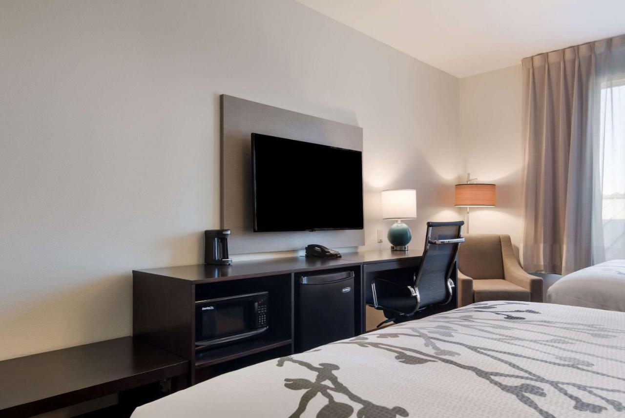 Queen Room with Two Queen Beds - Non-Smoking at Sleep Inn East Camden