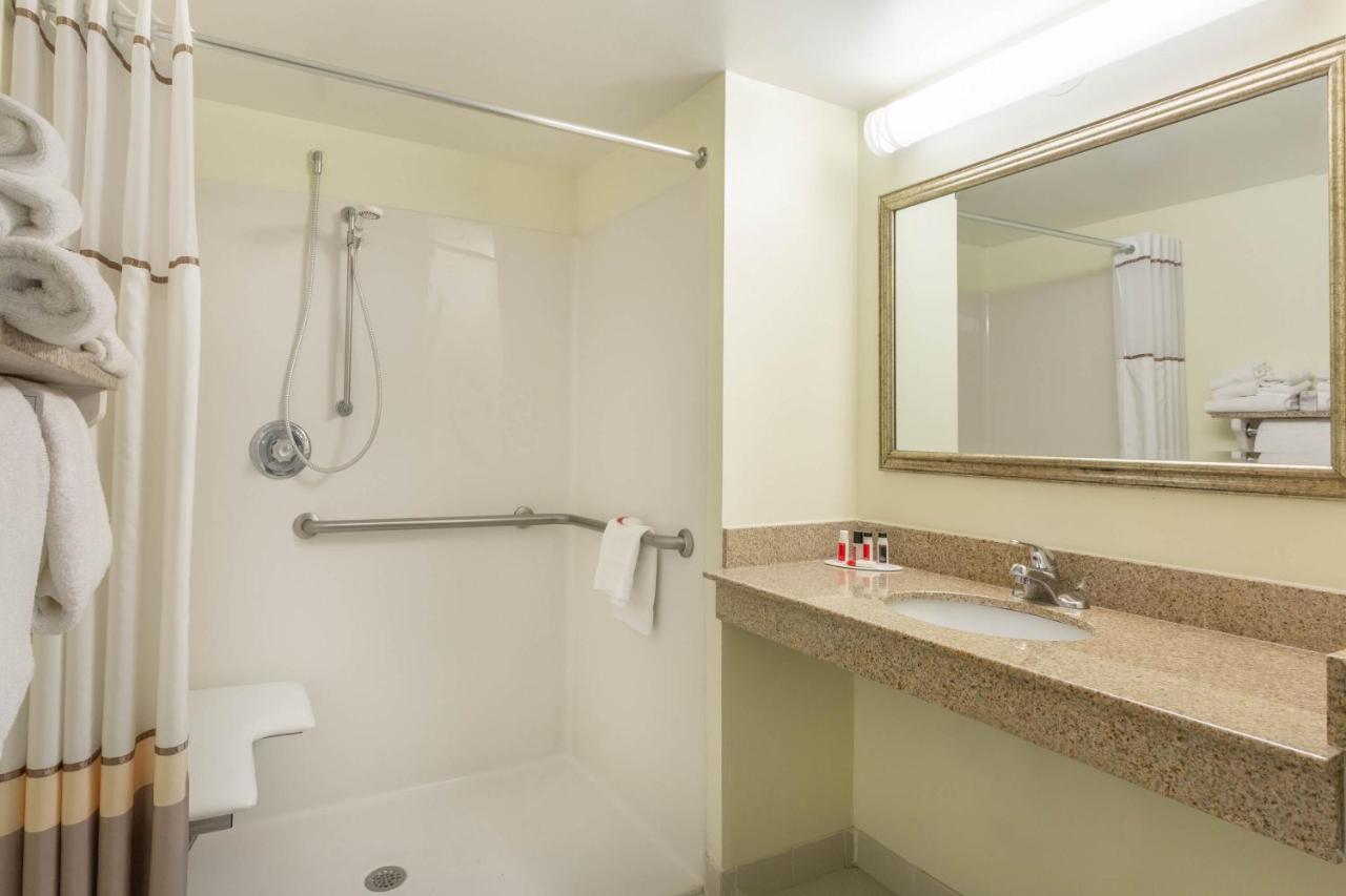 Double Room with Two Double Beds and Ocean View - Mobility Access/Non-Smoking at Ramada Plaza by Wyndham Virginia Beach Oceanfront