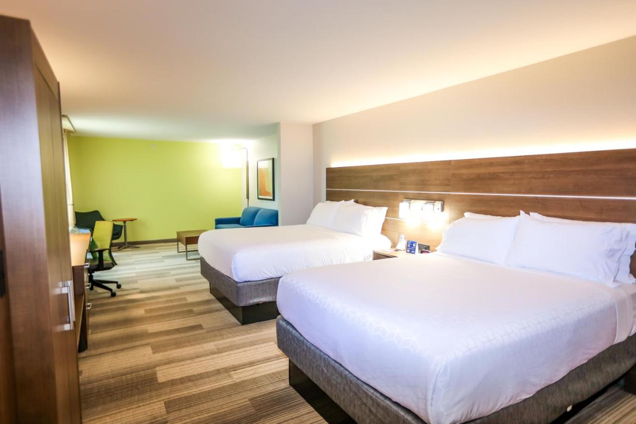| Holiday Inn Express Hotel & Suites Memphis/Germantown, an IHG Hotel