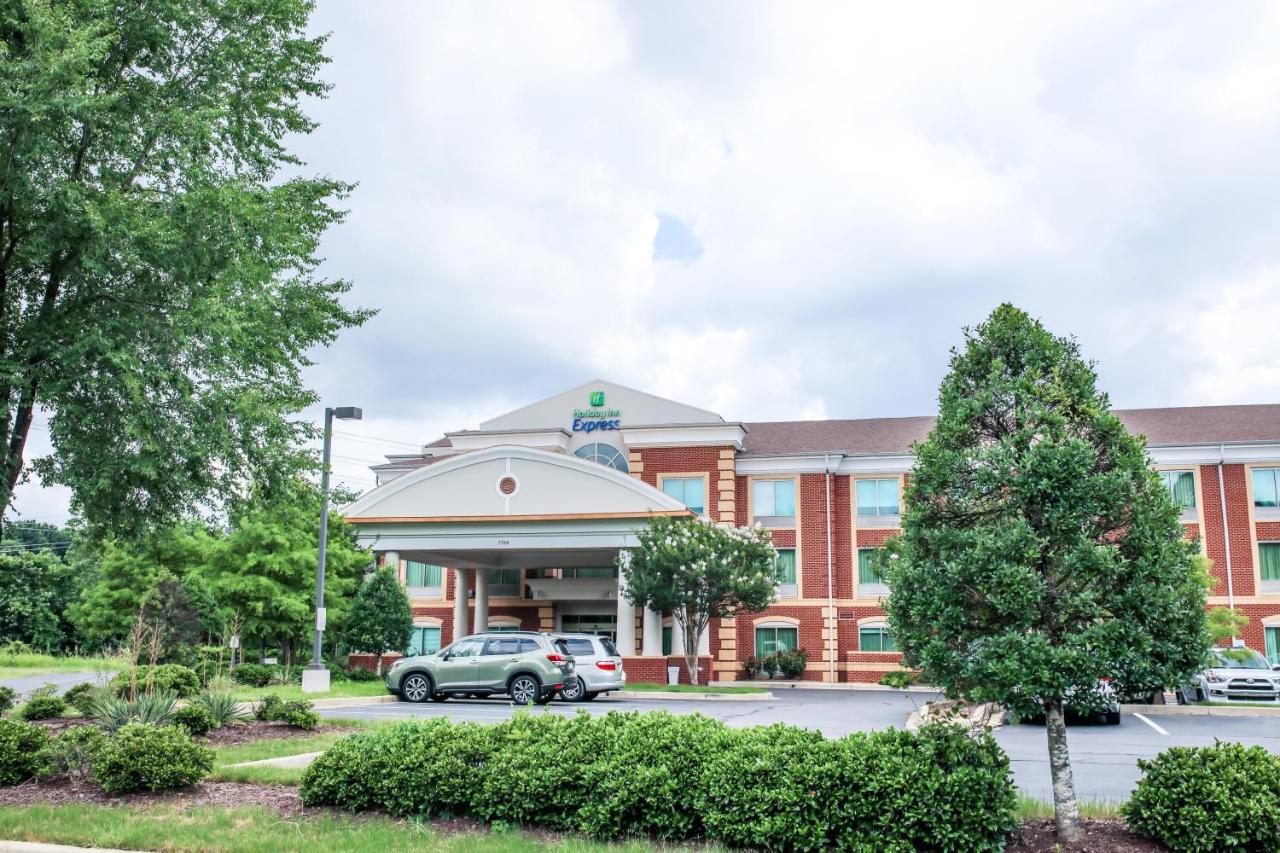 | Holiday Inn Express Hotel & Suites Memphis/Germantown, an IHG Hotel