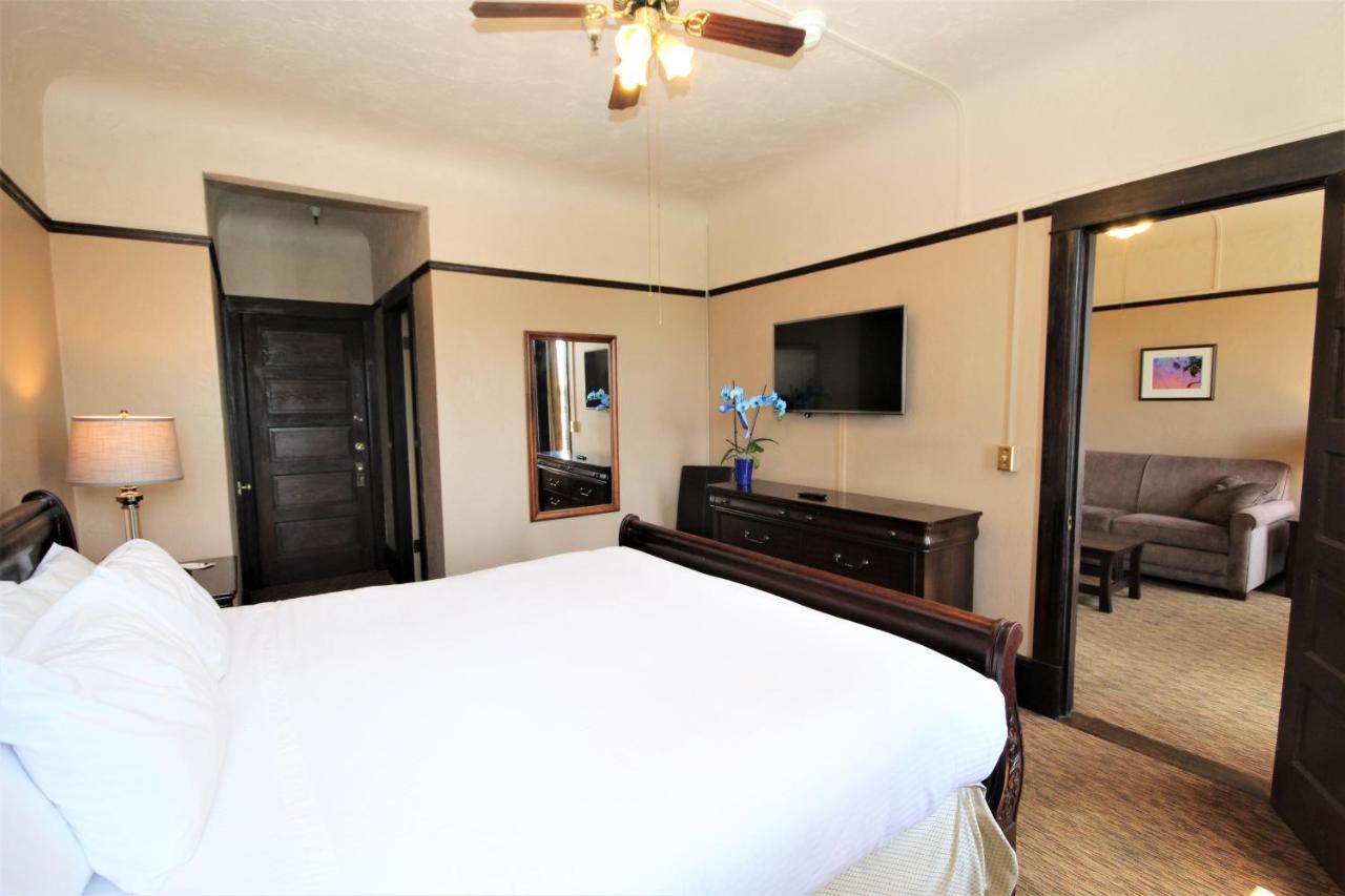 | Hotel Arcata