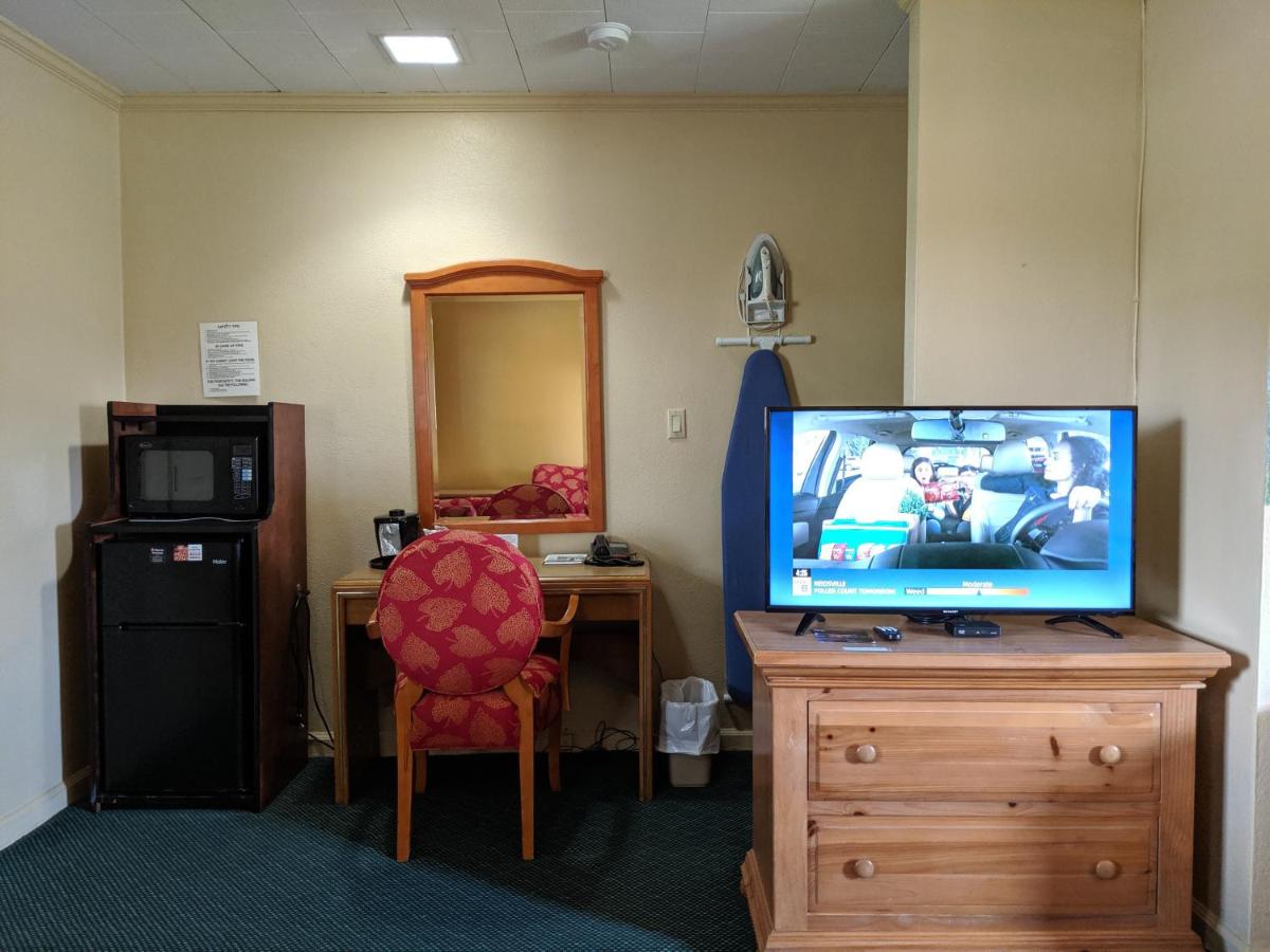 | Cheerio Inn - Glennville