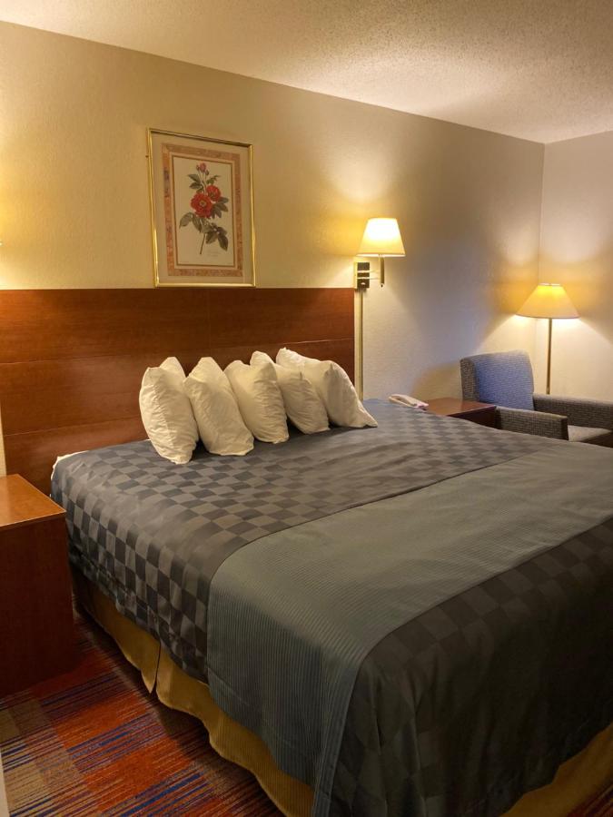 King Room - Non-Smoking at Americas Best Value Inn Champaign