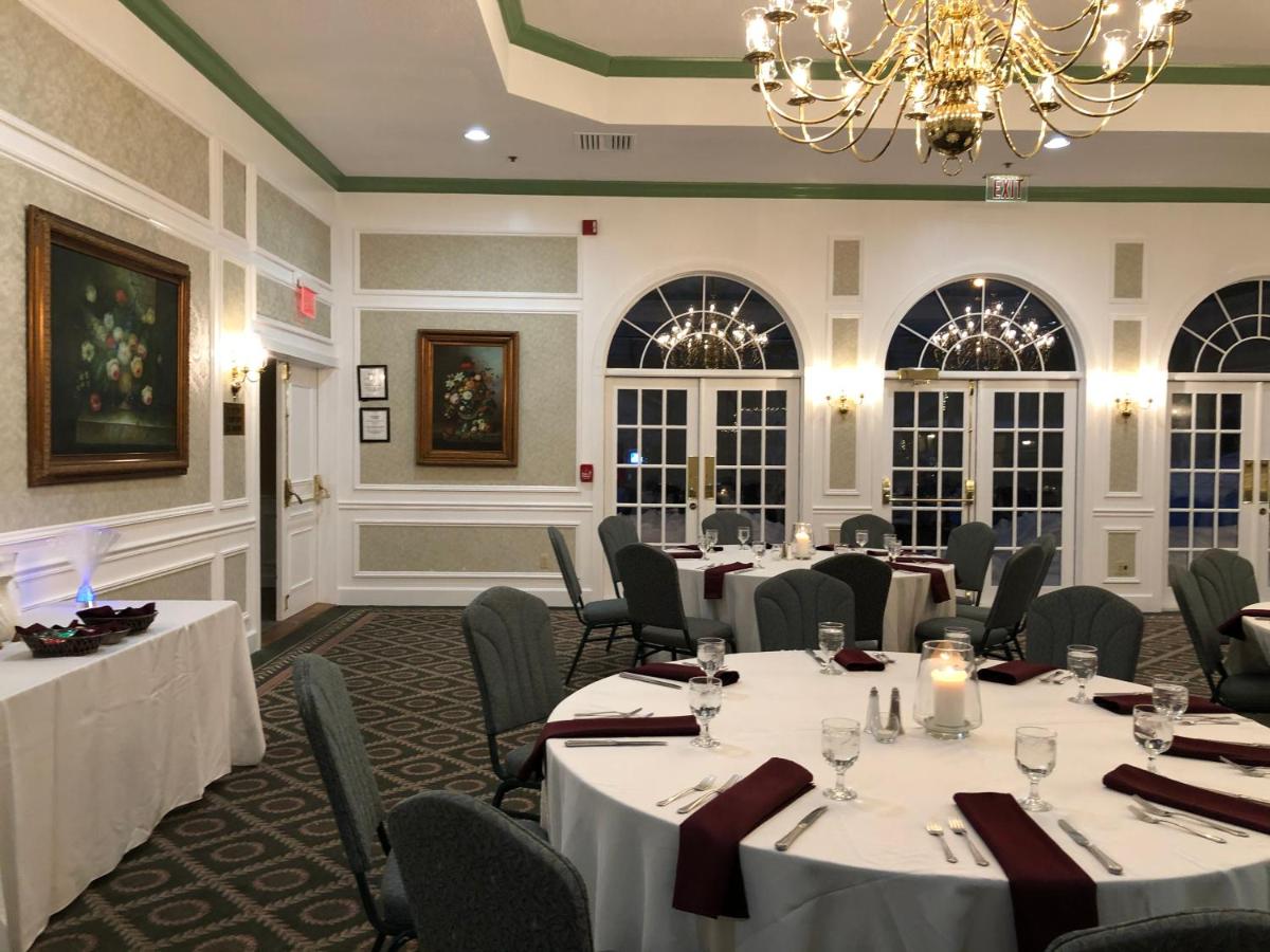 | Phoenix Inn Resort