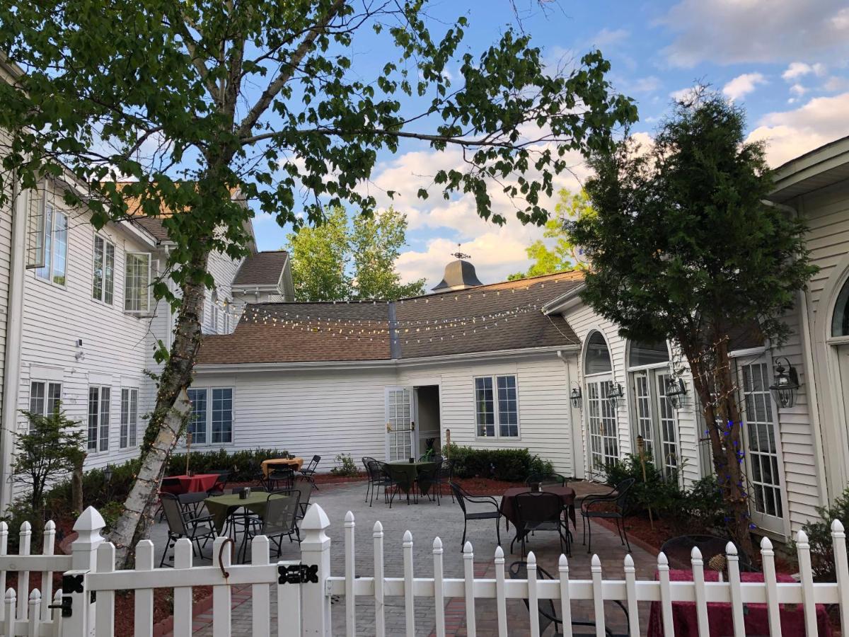 | Phoenix Inn Resort