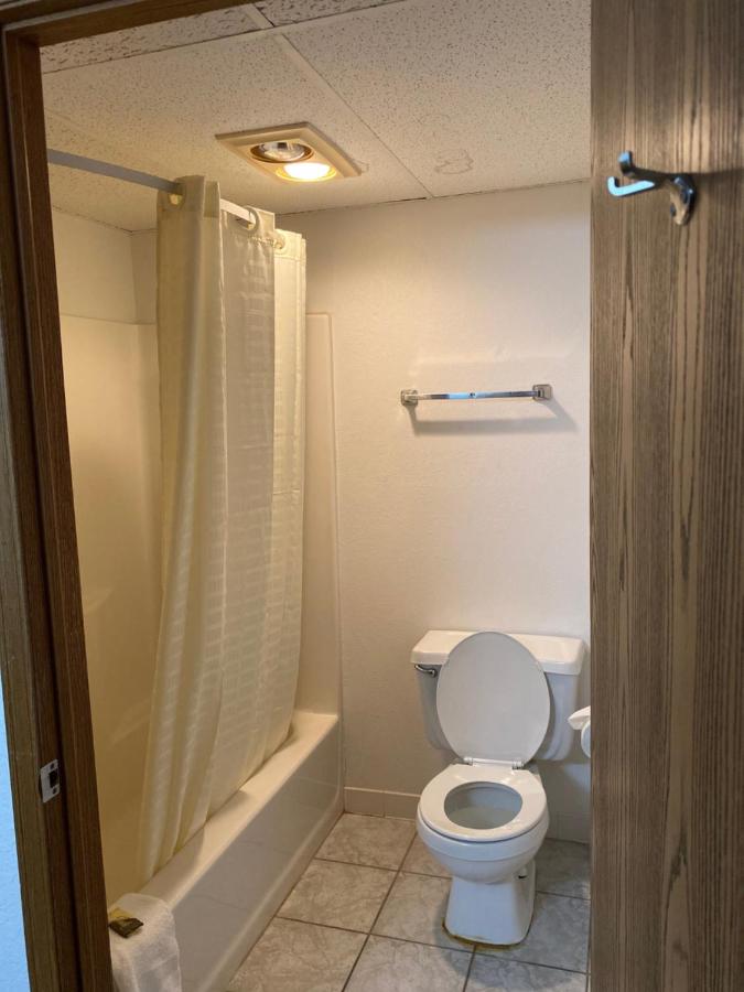 Queen Room with Two Queen Beds - Non-Smoking at Americas Best Value Inn Champaign
