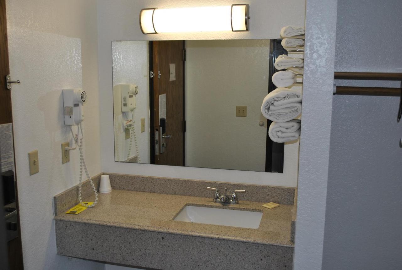 | Waconia Inn and Suites