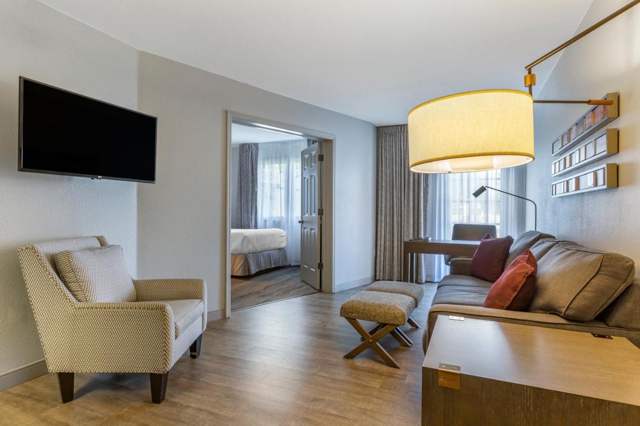 King Suite - Non-Smoking at Windmill Suites Surprise - Phoenix, an Ascend Collection Hotel
