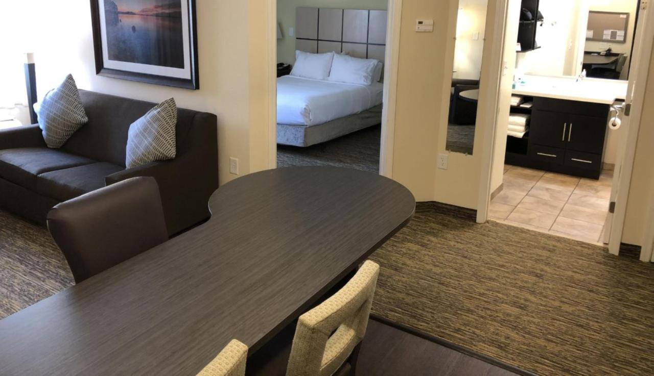 | Candlewood Suites Greenville NC, an IHG Hotel