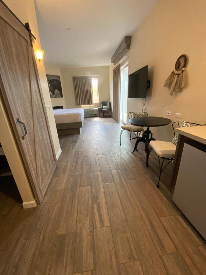 | Sedona Village Lodge
