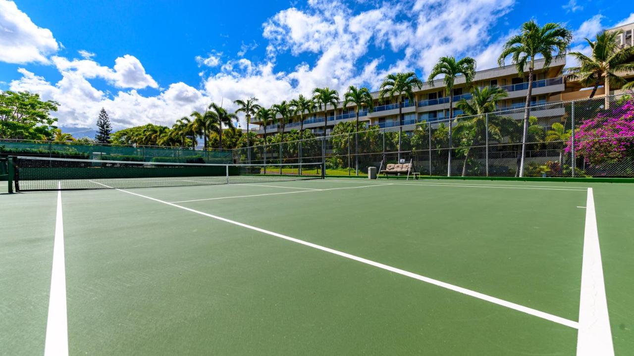 | Castle Maui Banyan