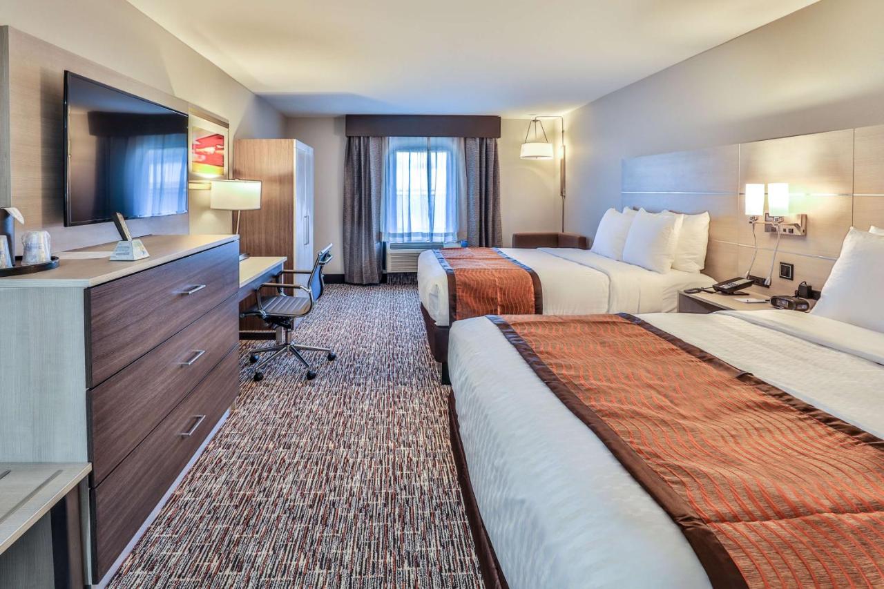 Queen Room with Two Queen Beds at Best Western Plus Executive Residency Nashville