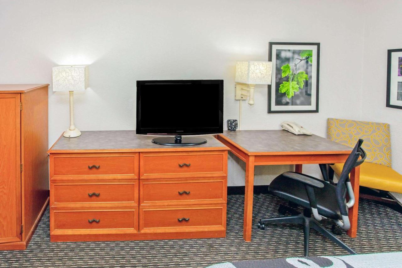 | La Quinta Inn by Wyndham Wichita Falls Event Center North