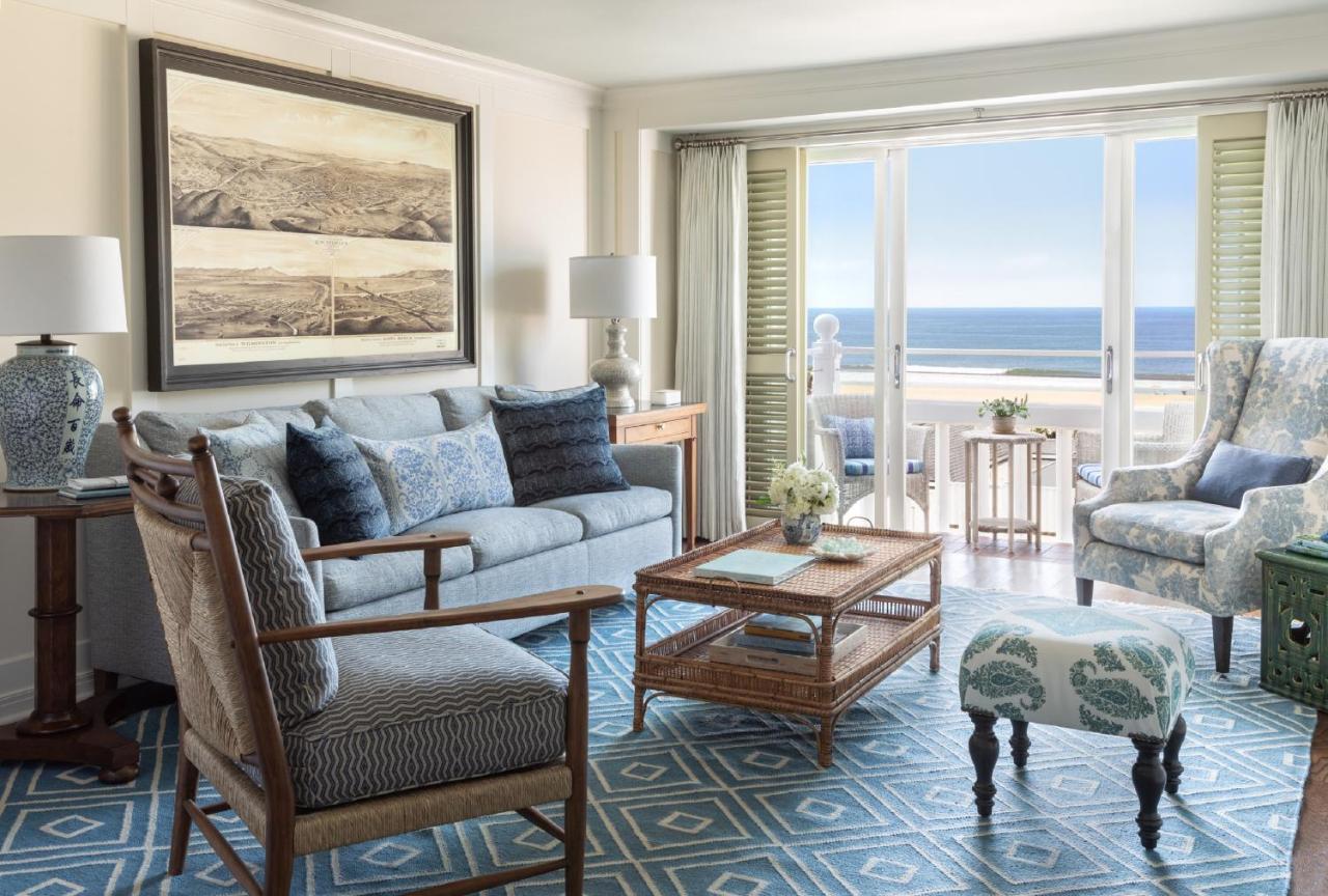 One-Bedroom Suite with Ocean View at Shutters on the Beach