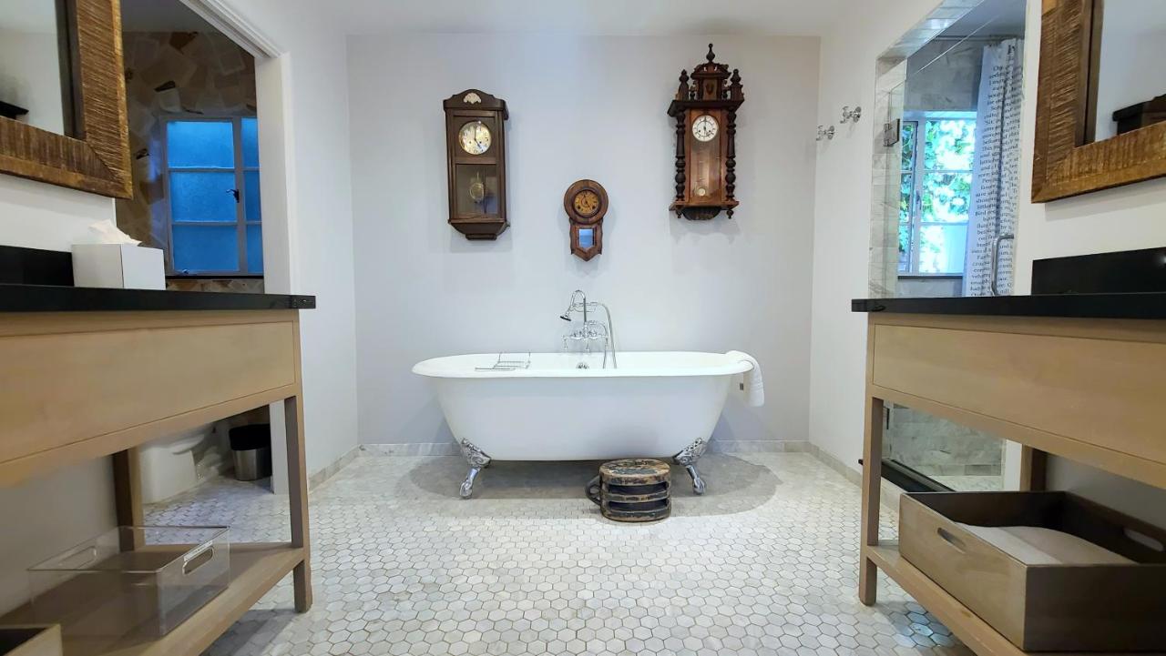  | The Vagabond's House Boutique Inn & Spa Studio