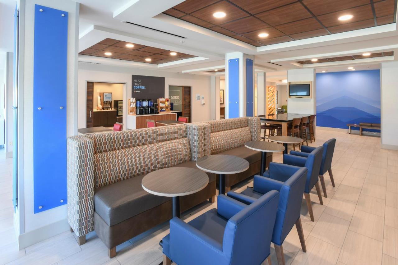 | Holiday Inn Express Hotel & Suites Richwood - Cincinnati South, an IHG Hotel