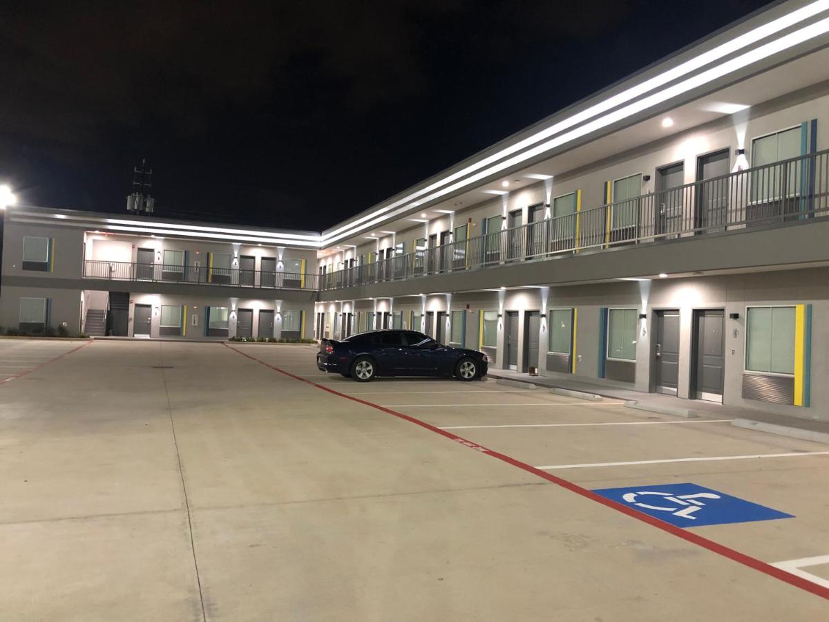 | Hotel Solara I-45 & Hobby Airport Houston