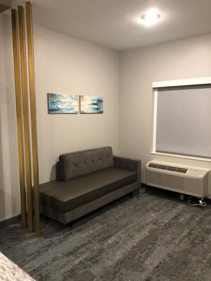 | Hotel Solara I-45 & Hobby Airport Houston