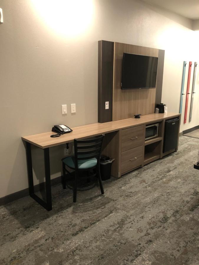 | Hotel Solara I-45 & Hobby Airport Houston