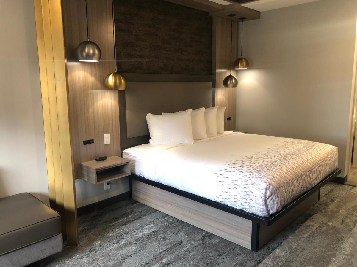  | Hotel Solara I-45 & Hobby Airport Houston